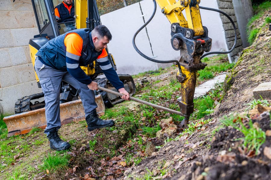  Excavaciones para piscinas en Cerdedo-Cotobade
